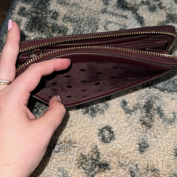 Kate Spade Large Continental Wallet - Picture 5 of 5